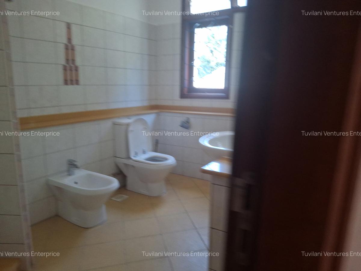 3 Bed Villa with En Suite at Nyali Mombasa - 8