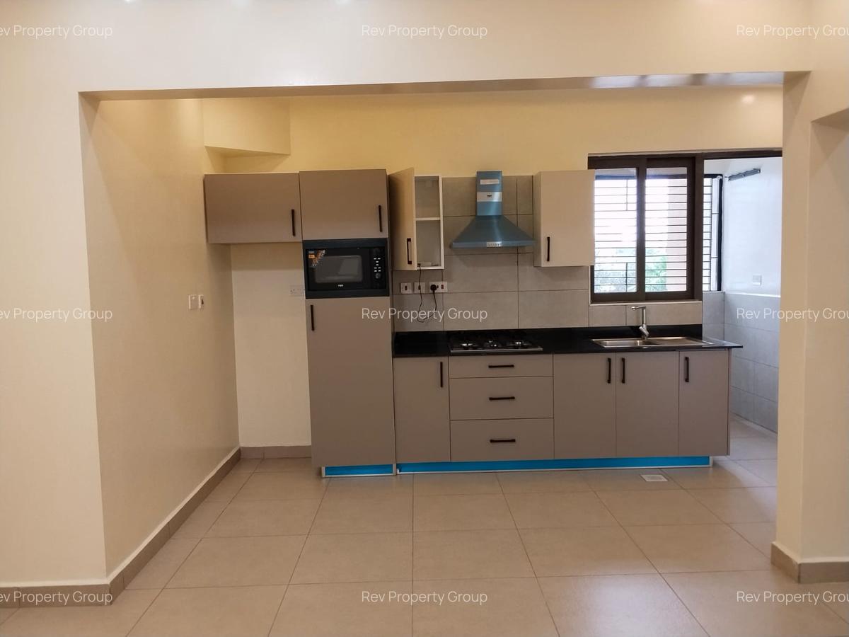 1 Bed Apartment with En Suite in Kilimani - 4