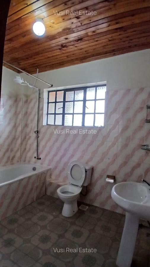 4 Bed Townhouse with En Suite in Karen - 14