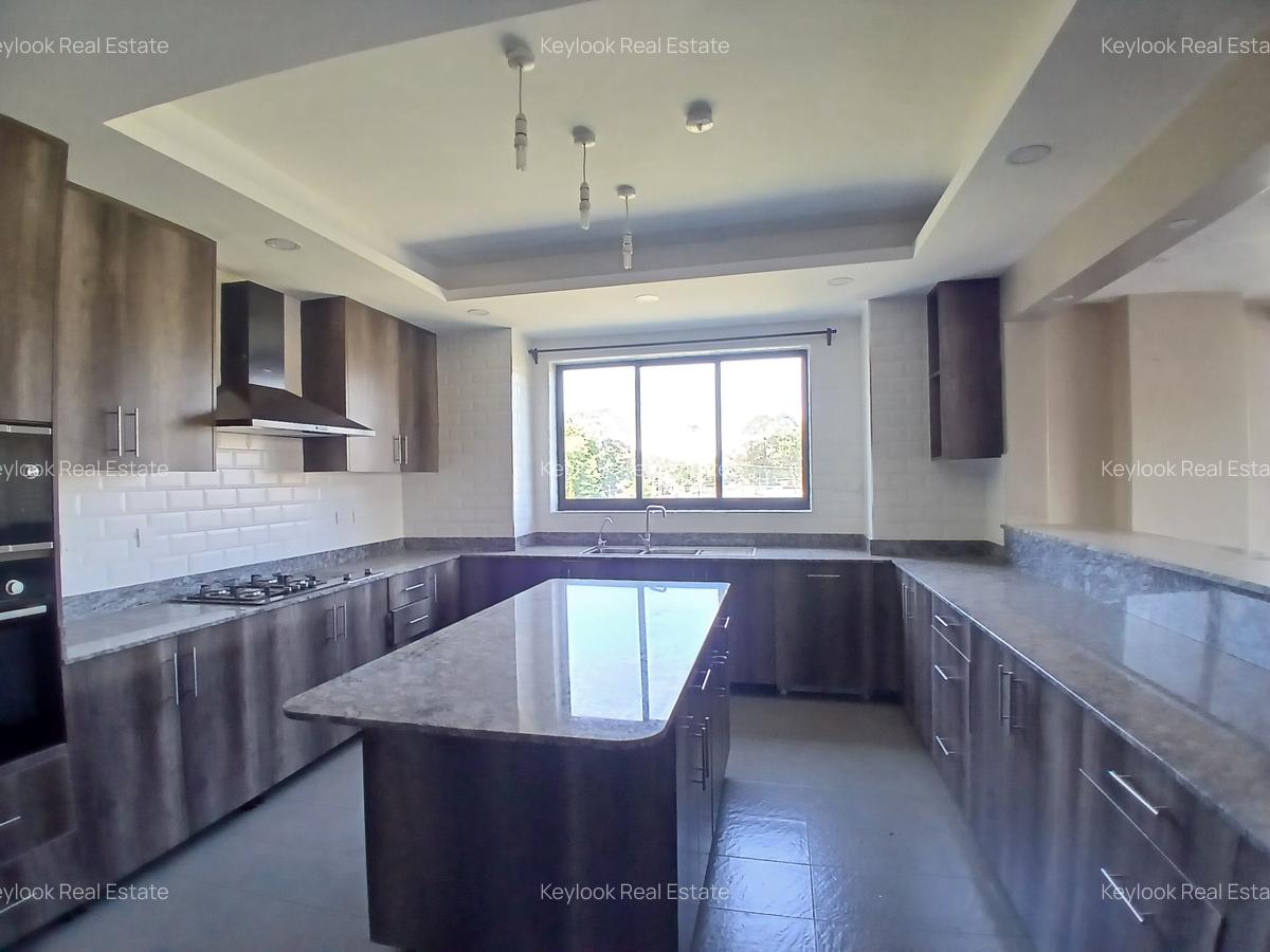 4 Bed Apartment with En Suite at Lavington Green - 2