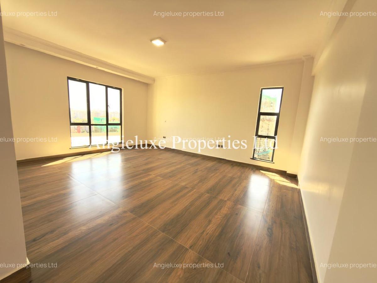 3 Bed Apartment with En Suite at Brookside Drive - 8