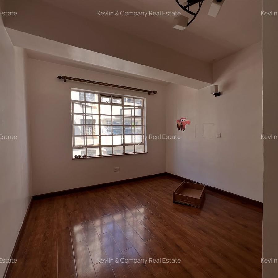 3 Bed Apartment with En Suite in Lavington - 15