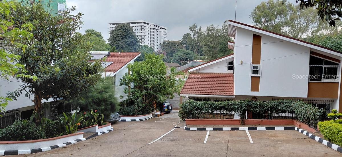 5 Bed Townhouse with Staff Quarters in Kileleshwa - 2