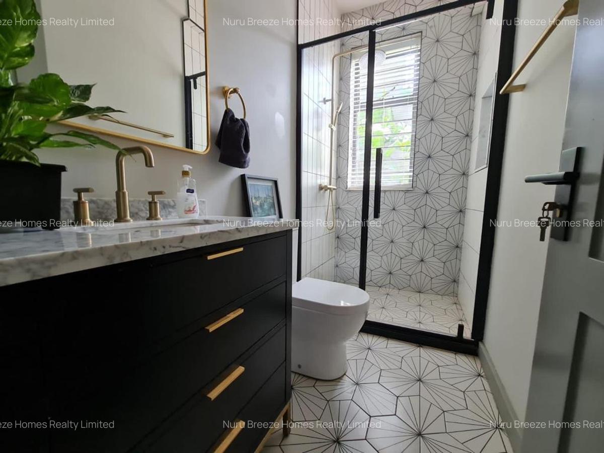 5 Bed Townhouse with En Suite in Kitisuru - 18