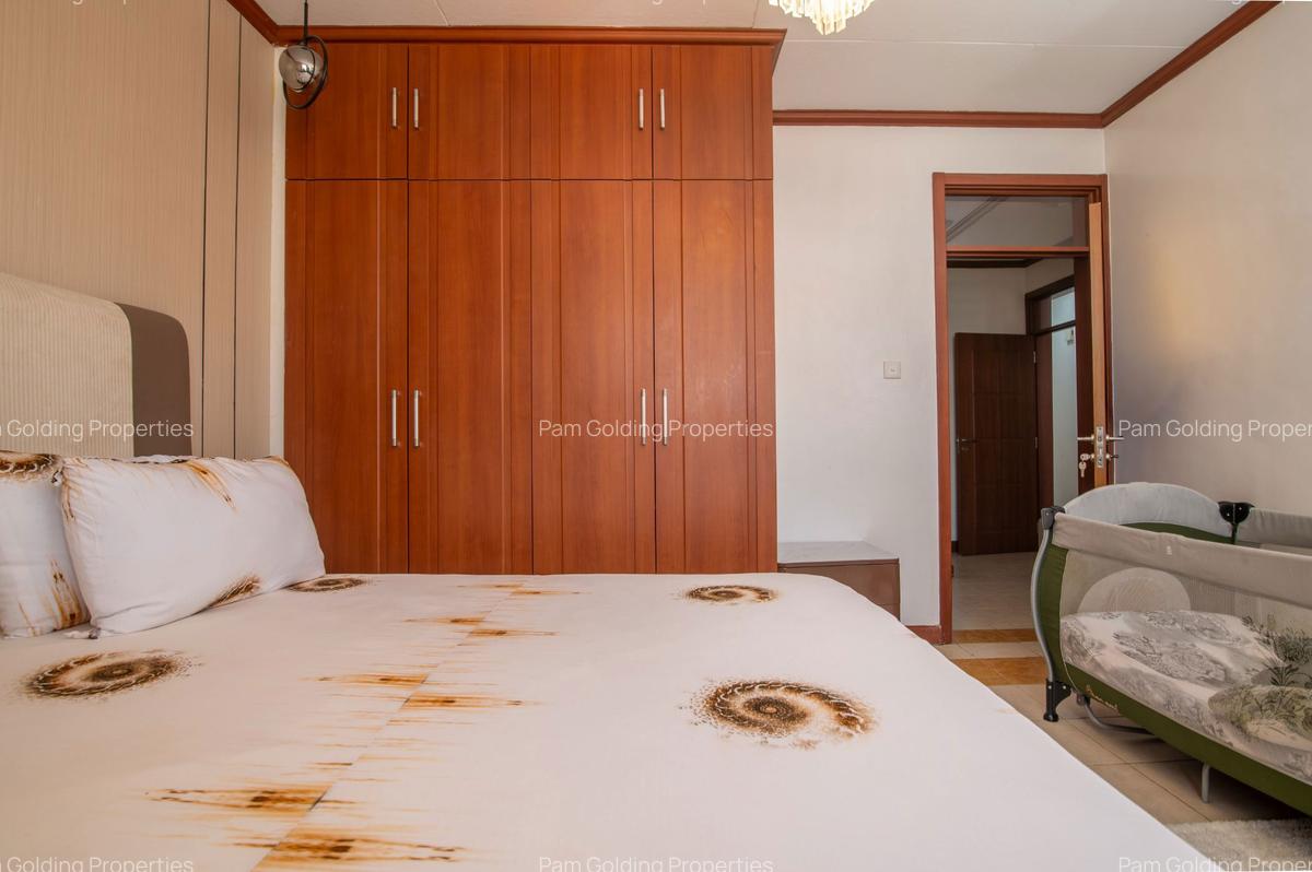 2 Bed Apartment with Borehole in Parklands - 10