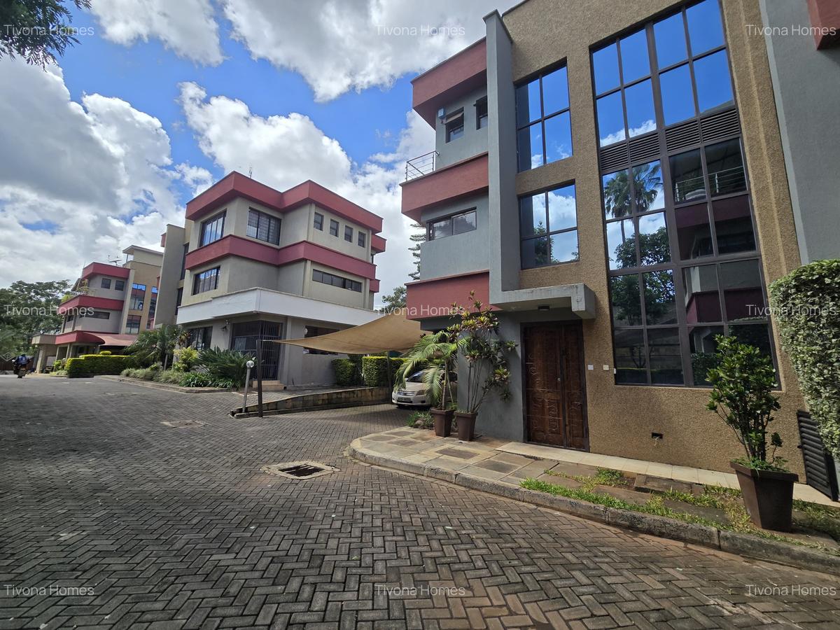5 Bed House with Staff Quarters in Lavington - 2