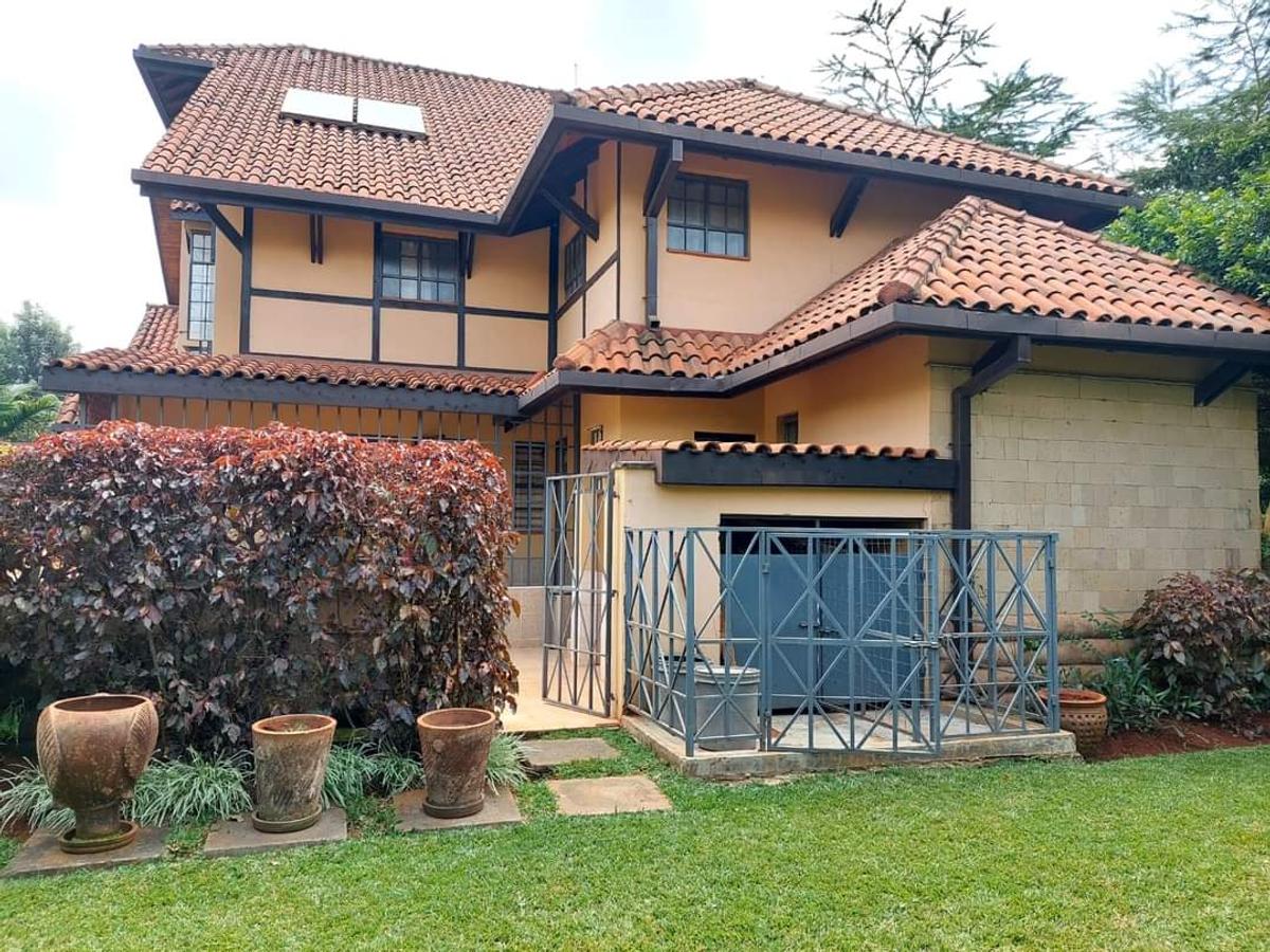 5 Bed House with En Suite at Muteero Road - 12