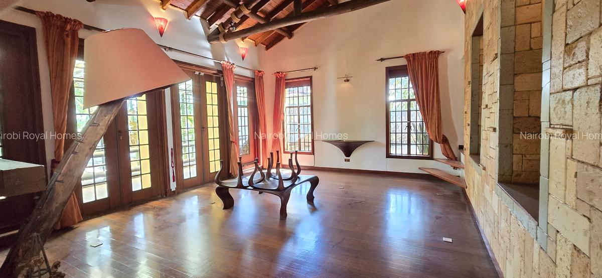 5 Bed House with En Suite at Runda Road - 10