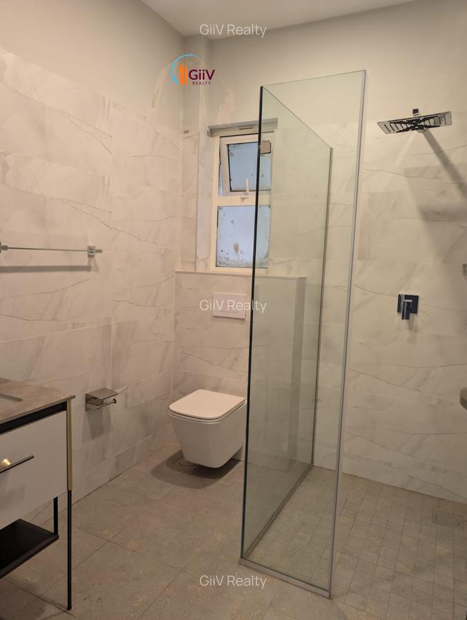 2 Bed Apartment with En Suite in Riverside - 10