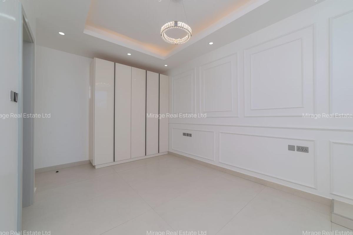 4 Bed Apartment with En Suite in General Mathenge - 10