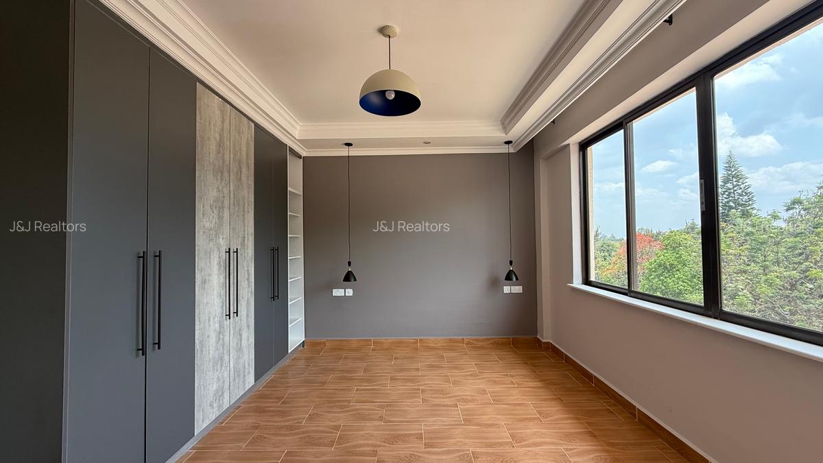 2 Bed Apartment with En Suite in Rhapta Road - 9