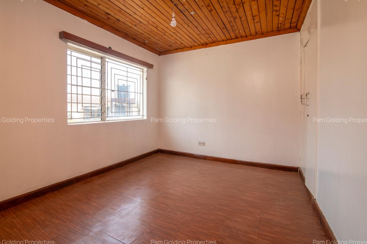 4 Bed Townhouse at Golden Gate - 14