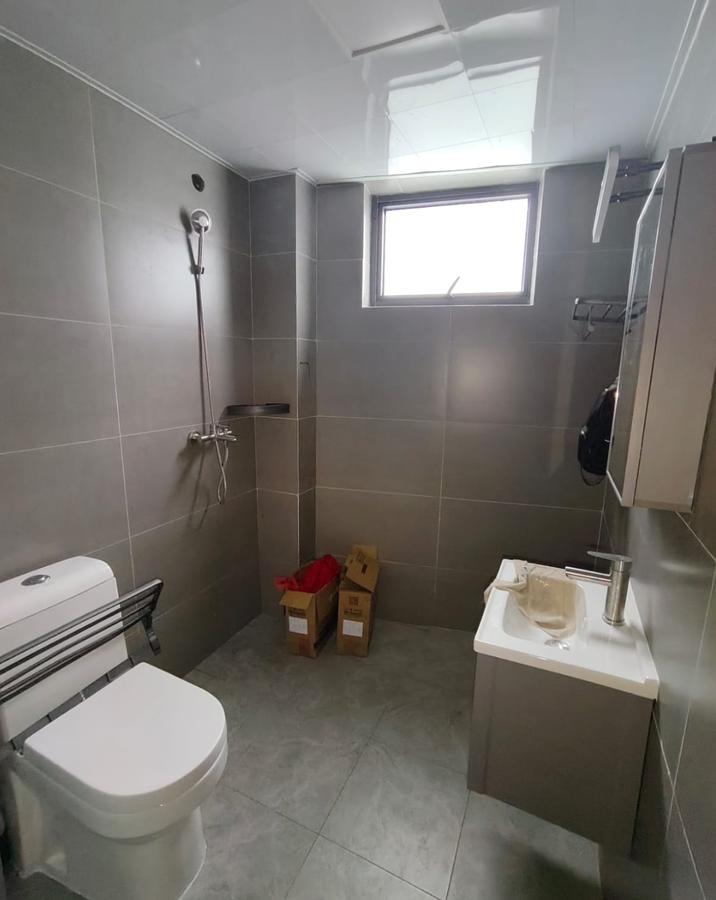 Serviced 2 Bed Apartment with Gym at Riverside Drive - 5