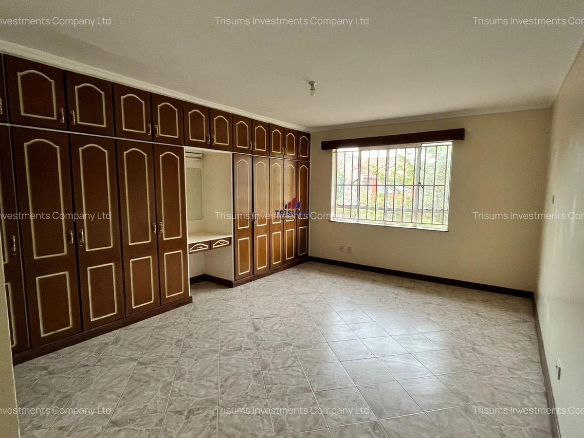 3 Bed Apartment with En Suite in Kilimani - 6