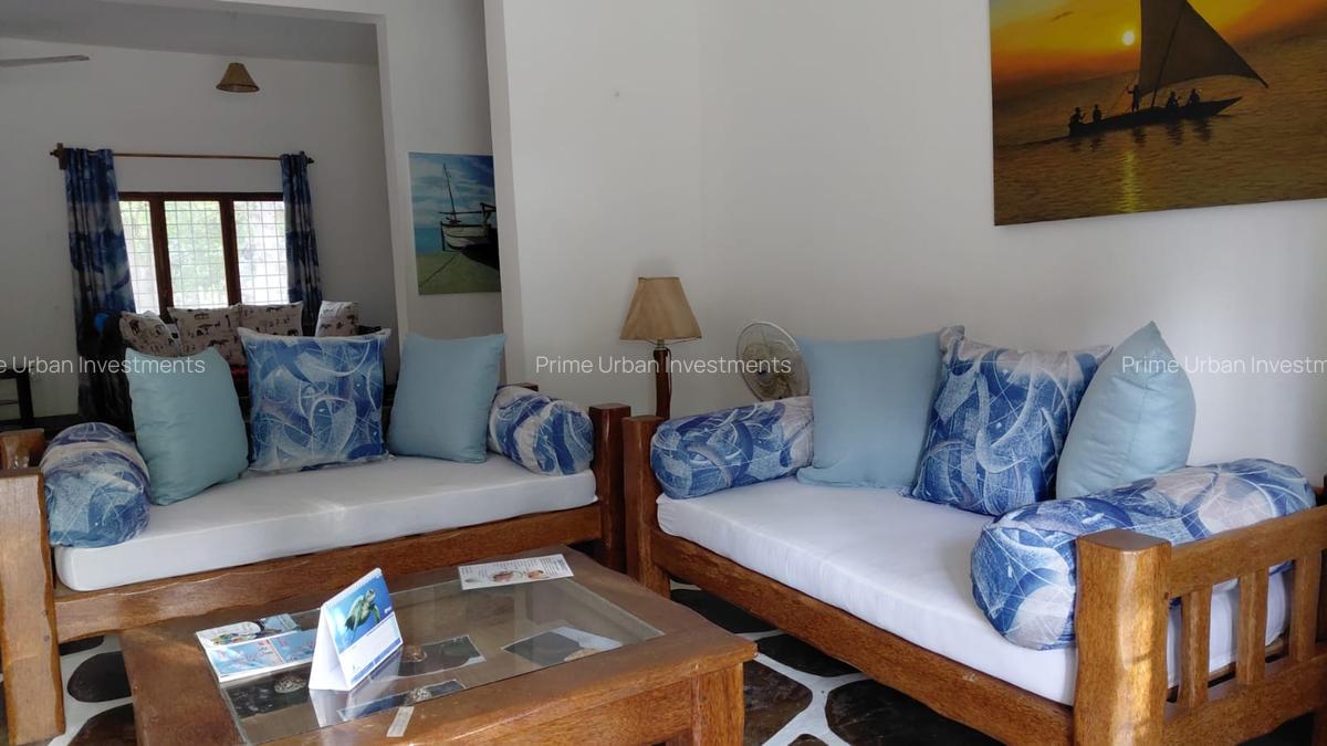 5 Bed Villa with En Suite in Watamu - 7