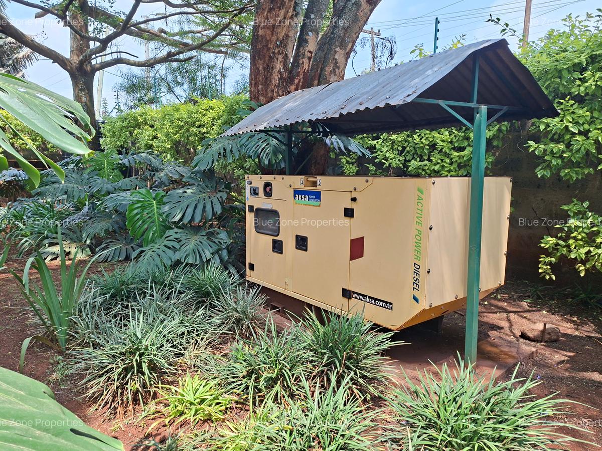 4 Bed House with En Suite at Off Glory Rd - 3