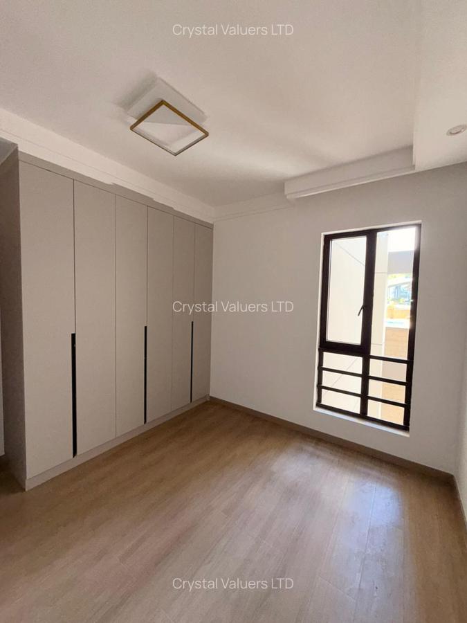 2 Bed Apartment with En Suite in Riverside - 4