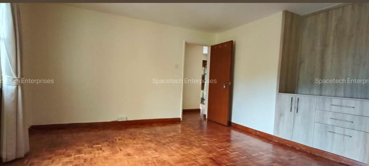 5 Bed House with Staff Quarters in Nyari - 10