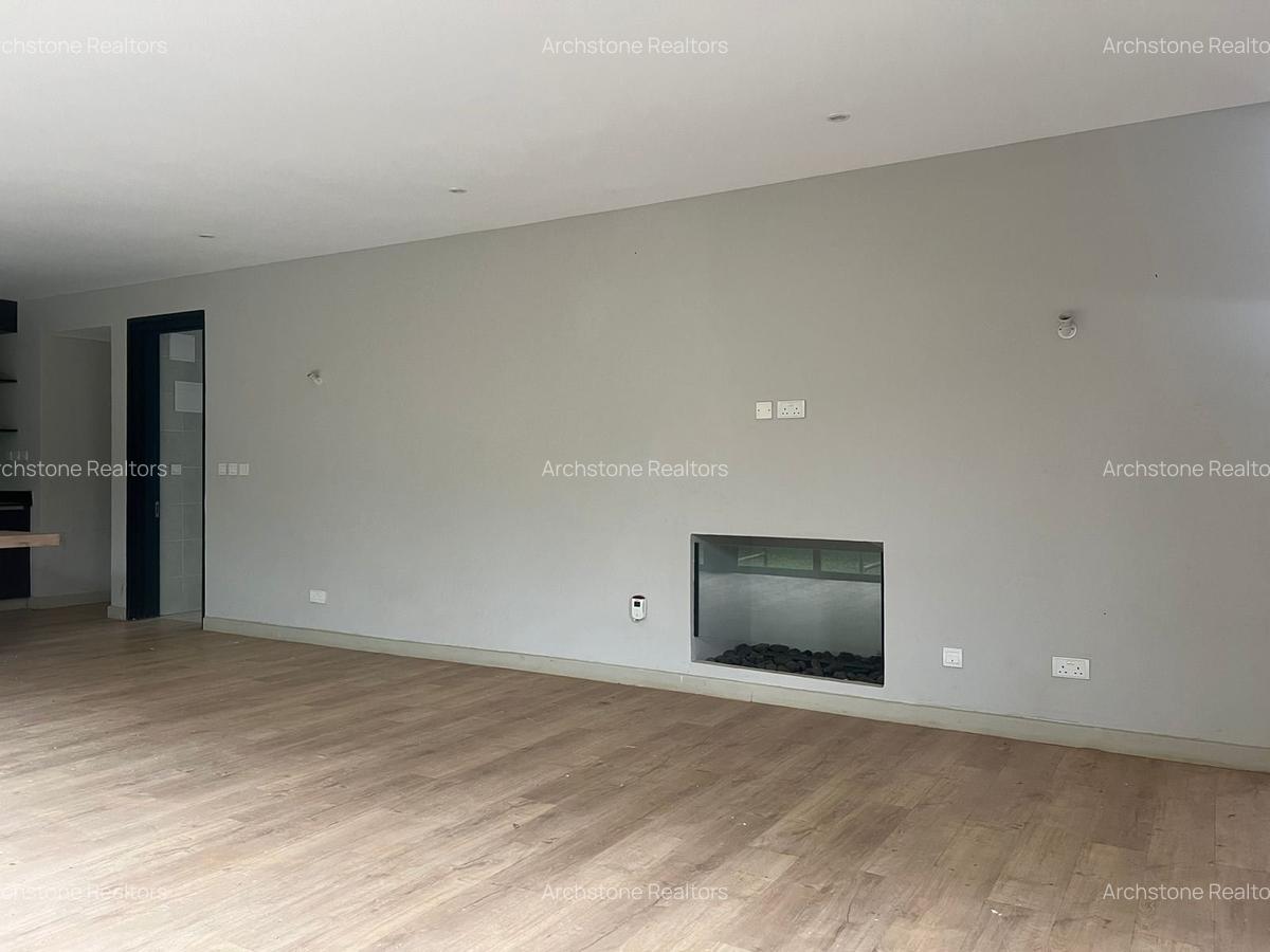 4 Bed Townhouse with En Suite in Runda - 2