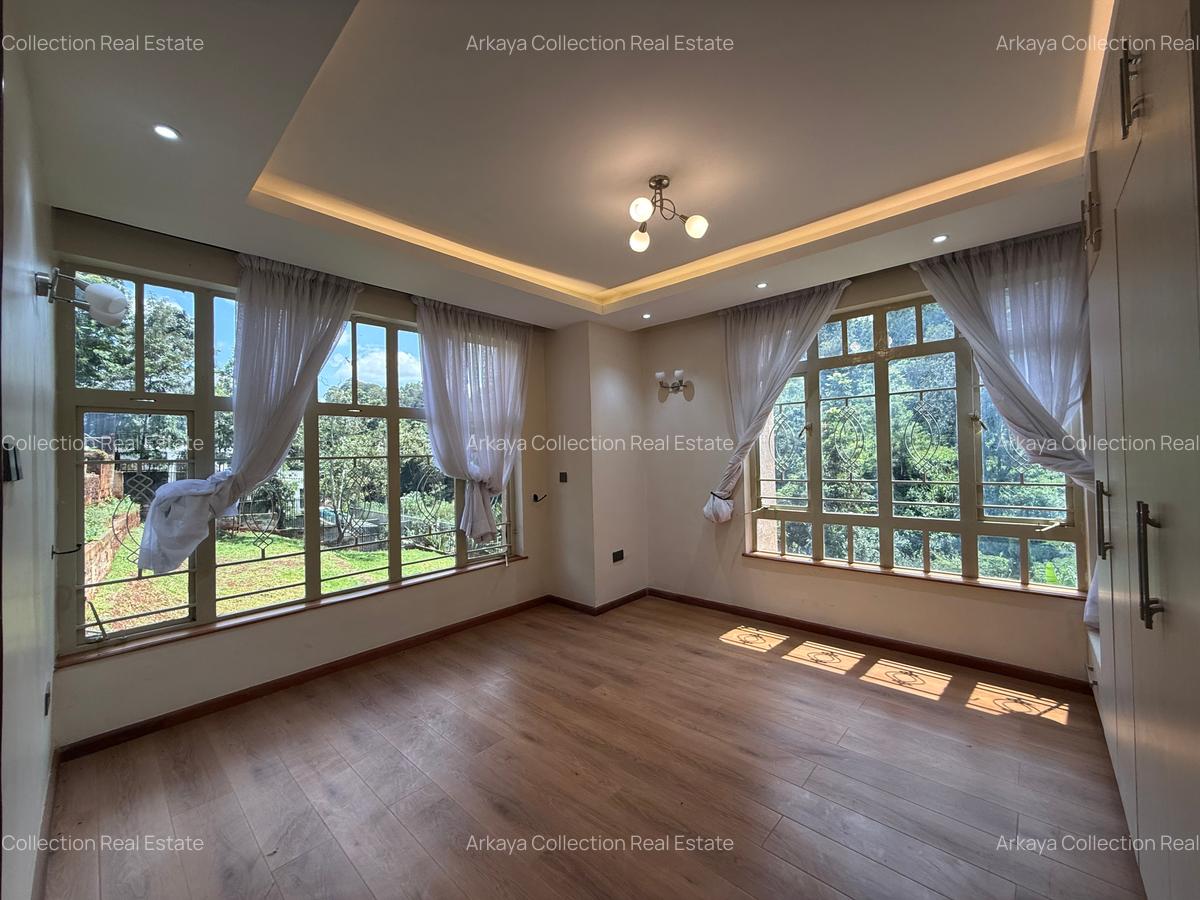6 Bed House with En Suite in Nyari - 6