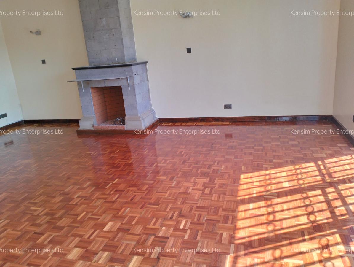 4 Bed Townhouse with En Suite in Lavington - 9