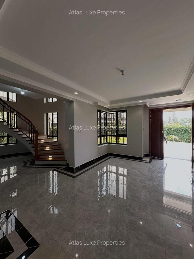 6 Bed Townhouse with En Suite in Runda - 2