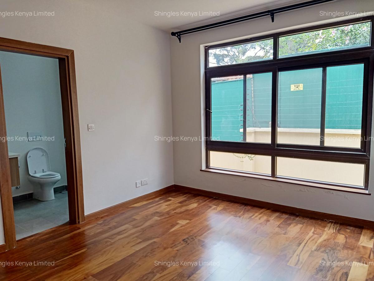 5 Bed Townhouse with En Suite at Njumbi Rd - 15