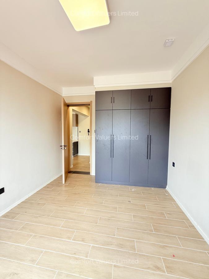 1 Bed Apartment with En Suite at Lavington - 5