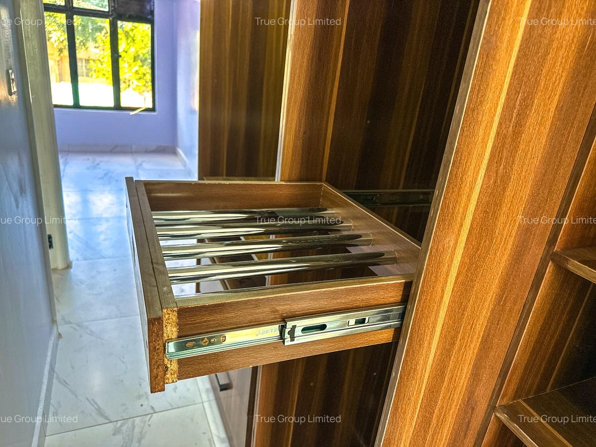 4 Bed Townhouse with En Suite at Mukenya Court - 13