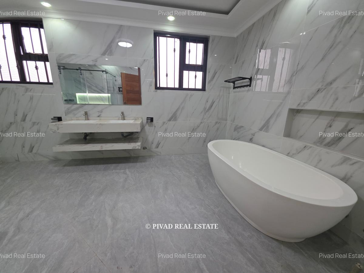 5 Bed House with Garden in Runda - 9