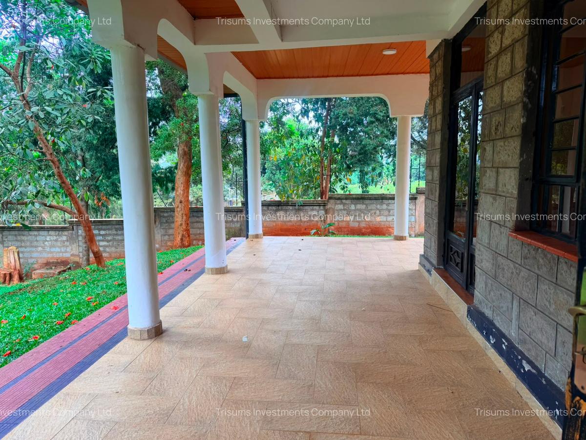 5 Bed House with En Suite in Runda - 13