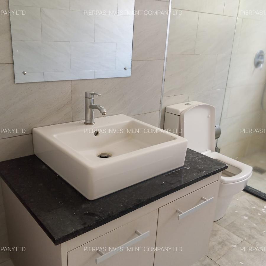 3 Bed Apartment with En Suite in Lavington - 16