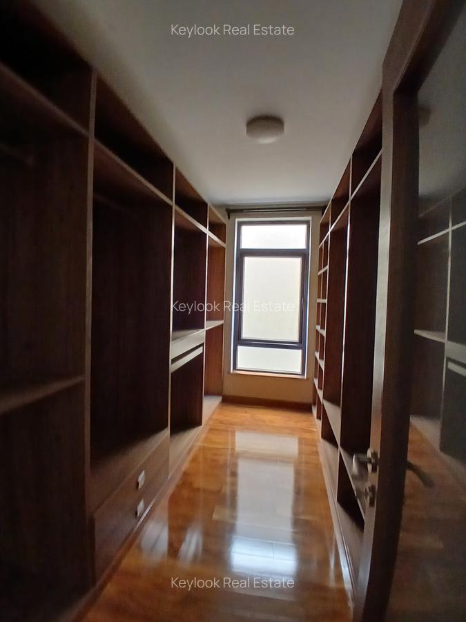 5 Bed Townhouse with En Suite at Lavington Green - 10
