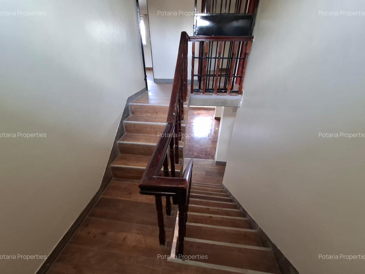 4 Bed Townhouse with Garden in Kilimani - 4