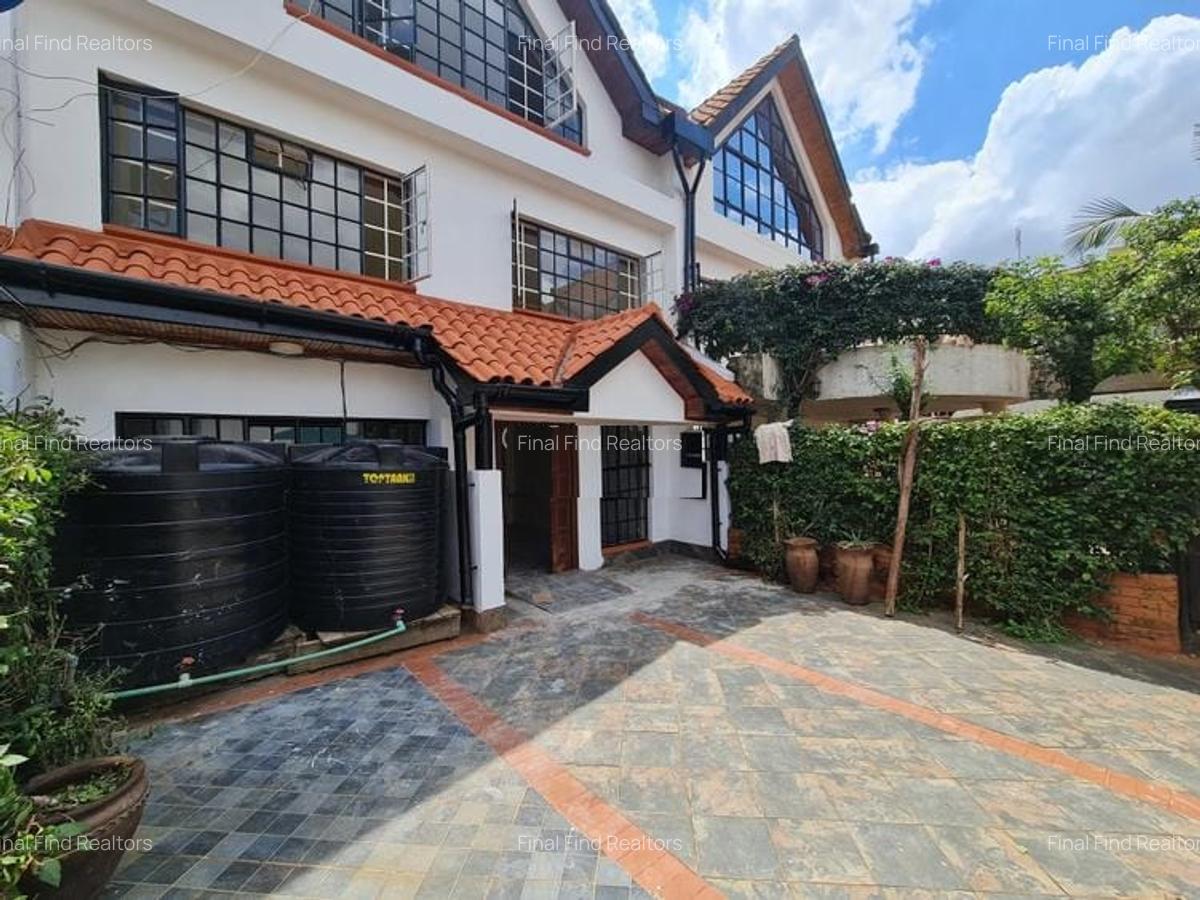 5 Bed Townhouse with En Suite in Westlands Area - 1