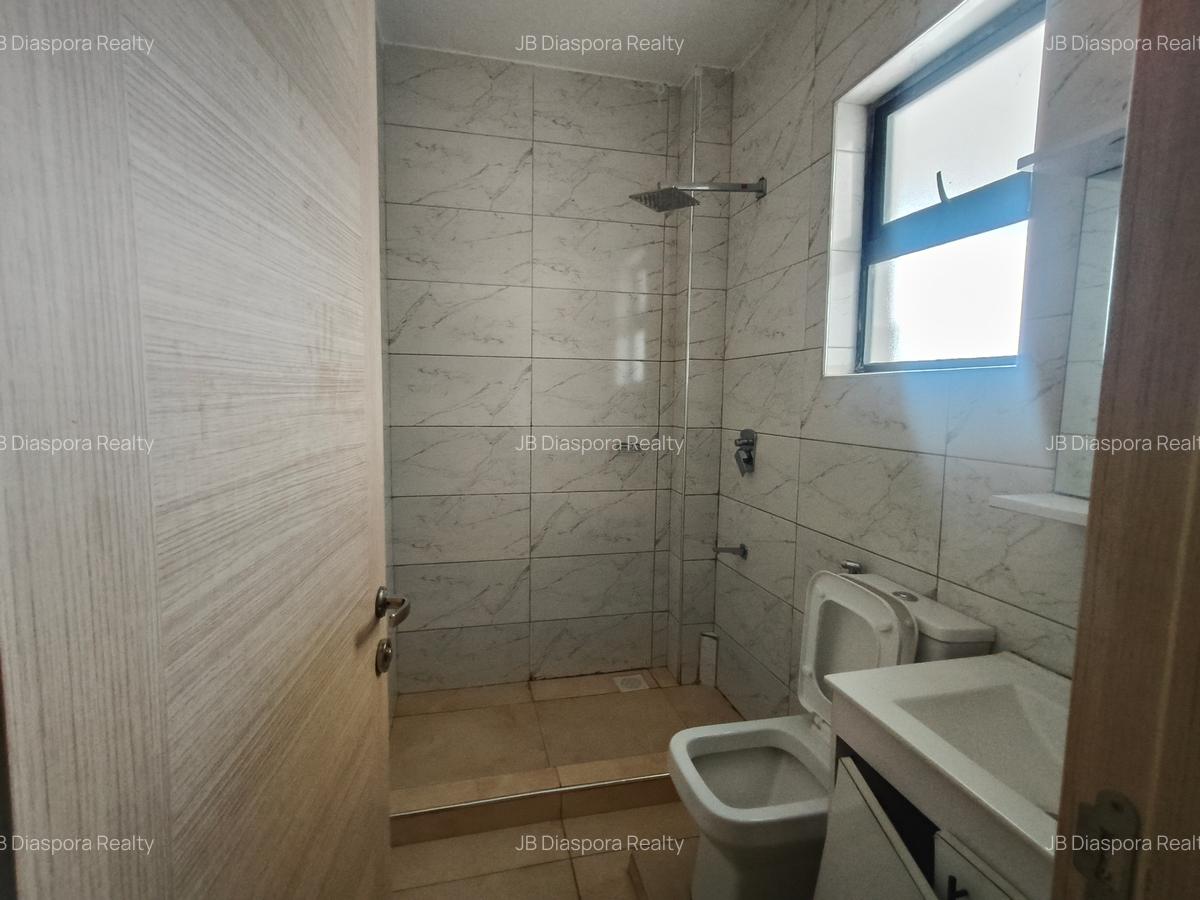 4 Bed Apartment with En Suite at 5Th Parklands Avenue - 7