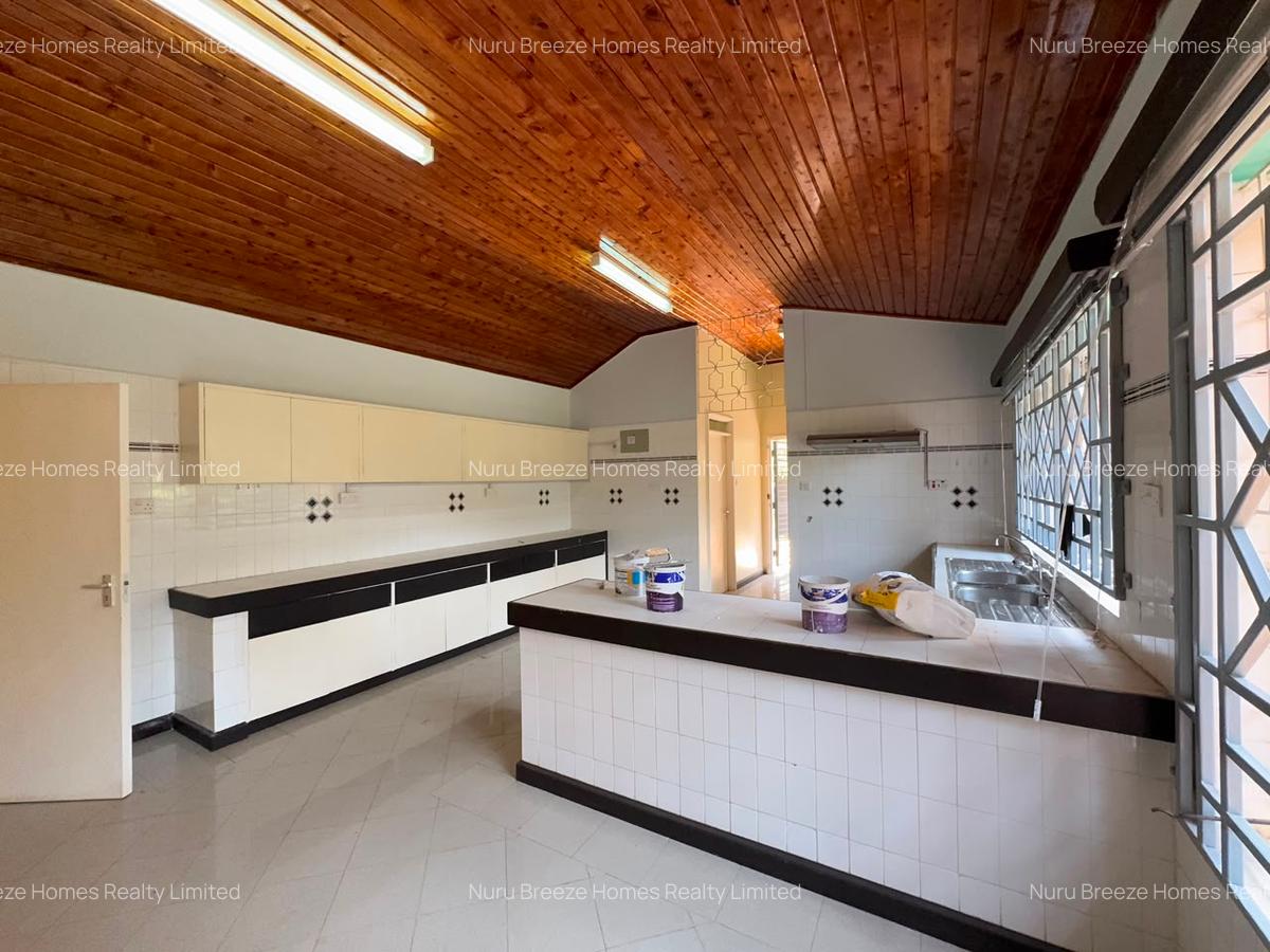 5 Bed House with En Suite in Gigiri - 3