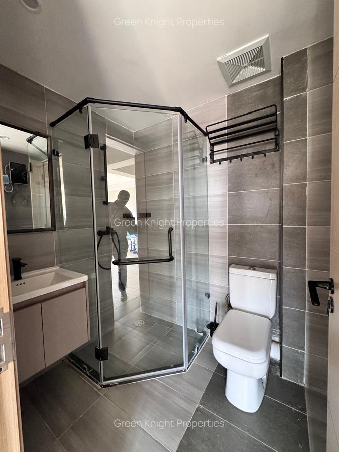 Serviced 2 Bed Apartment with En Suite in Lavington - 10