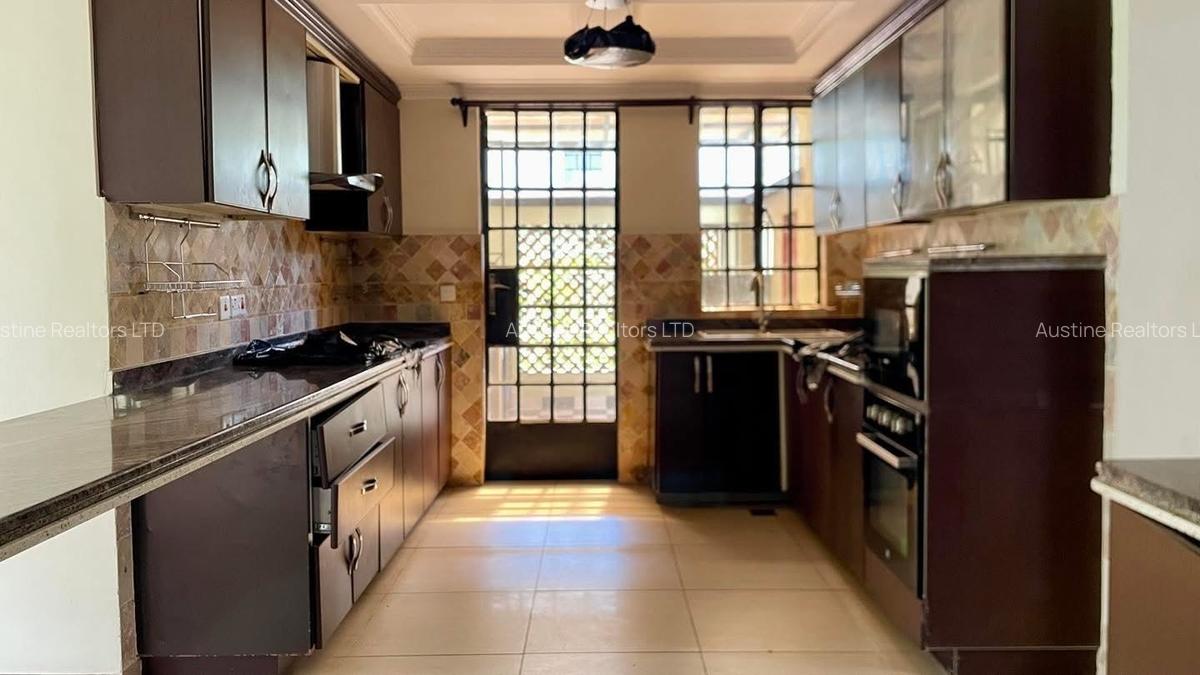 4 Bed Townhouse with En Suite in Kitisuru - 6