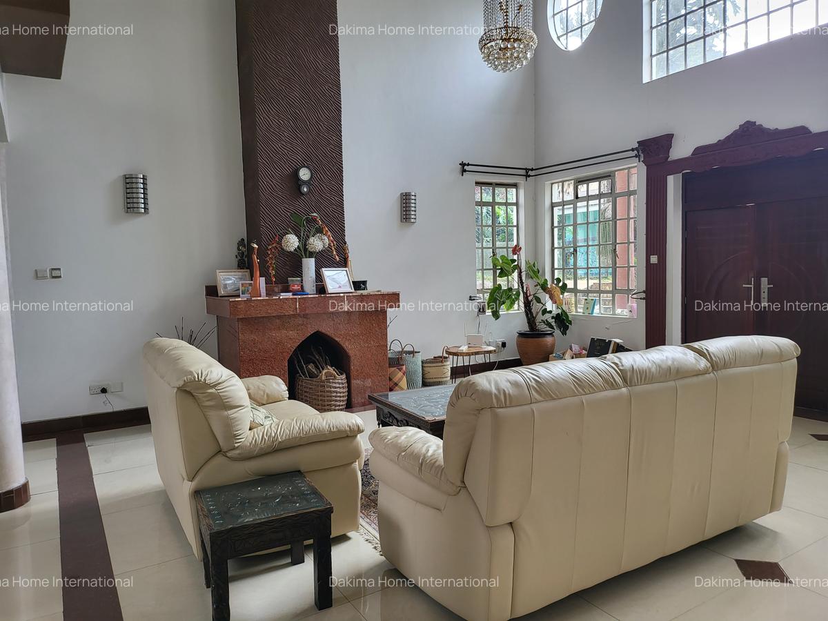 6 Bed House with En Suite in Nyari - 7