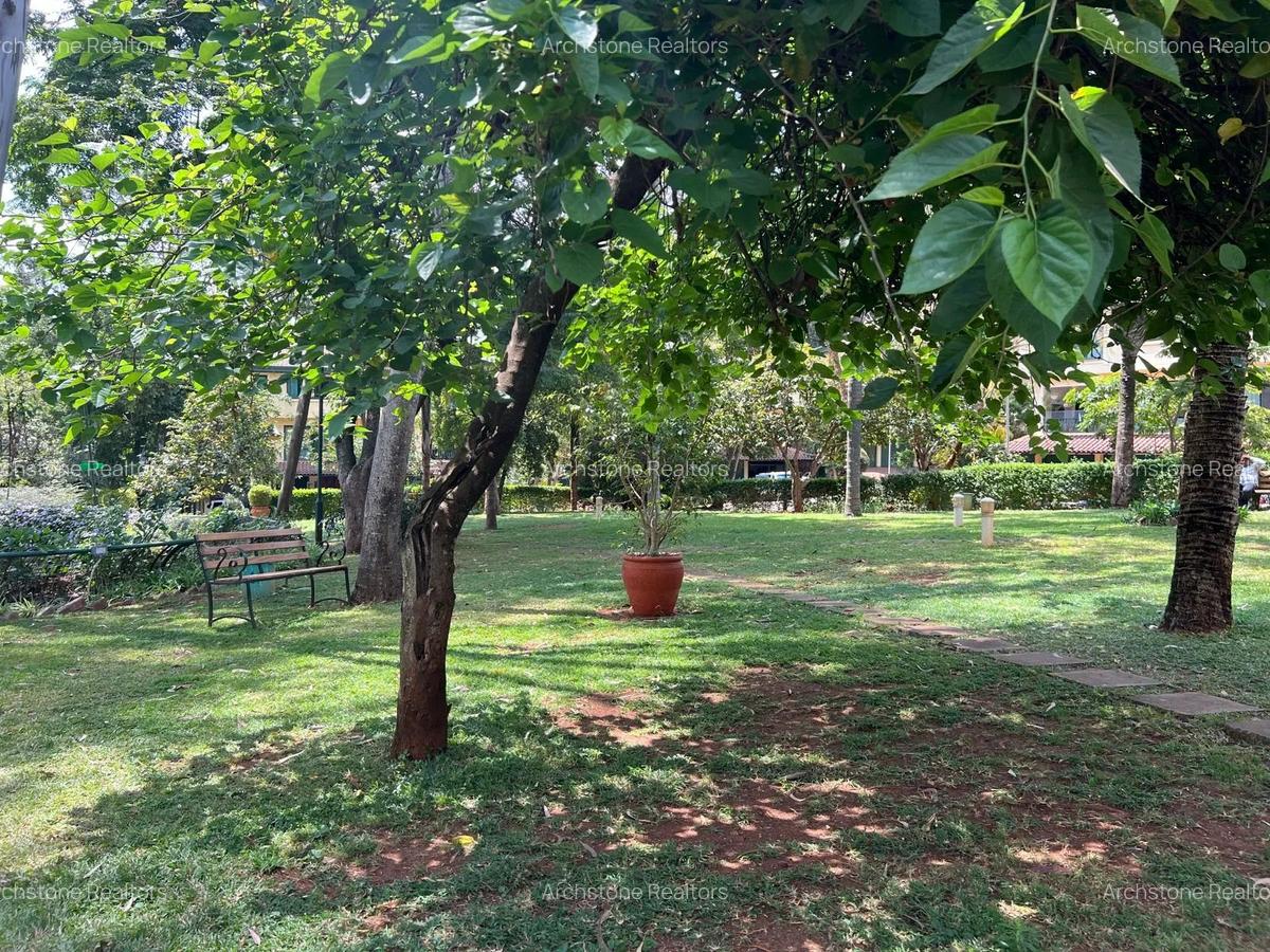 3 Bed Townhouse with En Suite in Kyuna - 9