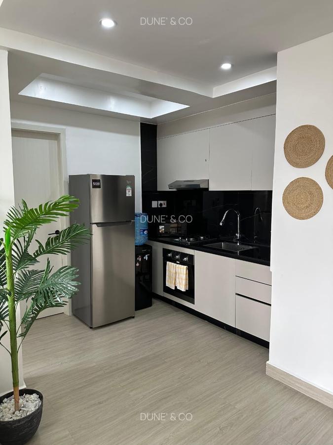 Serviced 1 Bed Apartment with En Suite in Westlands Area - 6