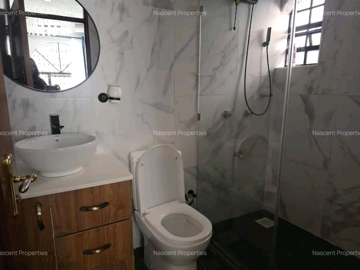 4 Bed House with En Suite in Spring Valley - 16