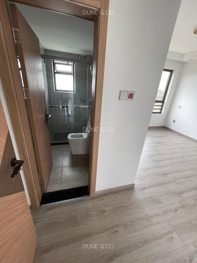 Serviced 3 Bed Apartment with En Suite in Riverside - 14