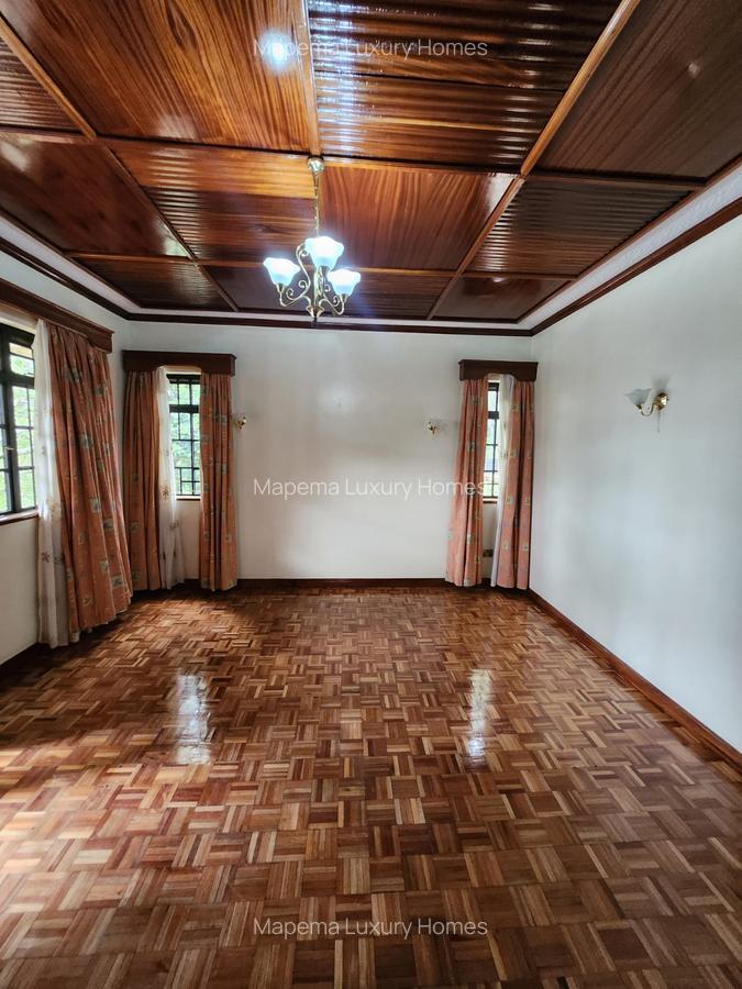 5 Bed House with En Suite at Hardy Area - 5