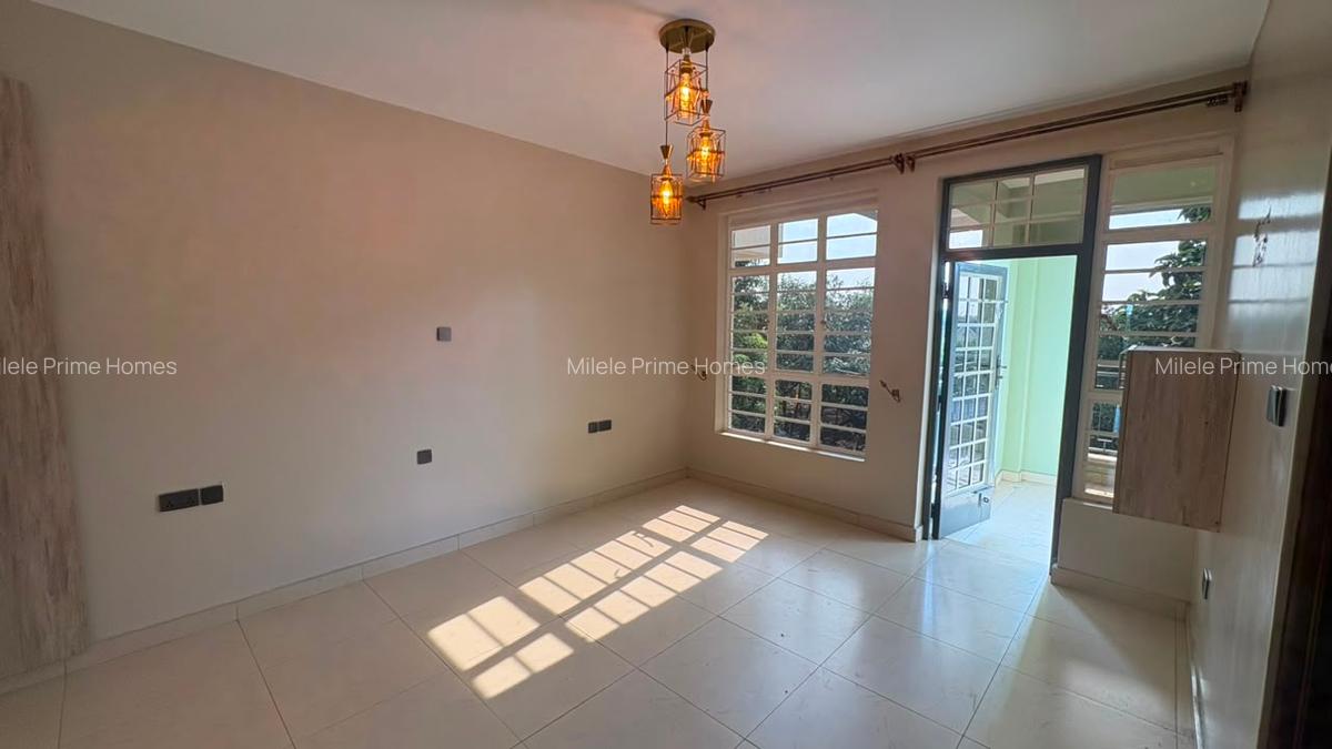 4 Bed Villa with En Suite at Garden Estate - 3