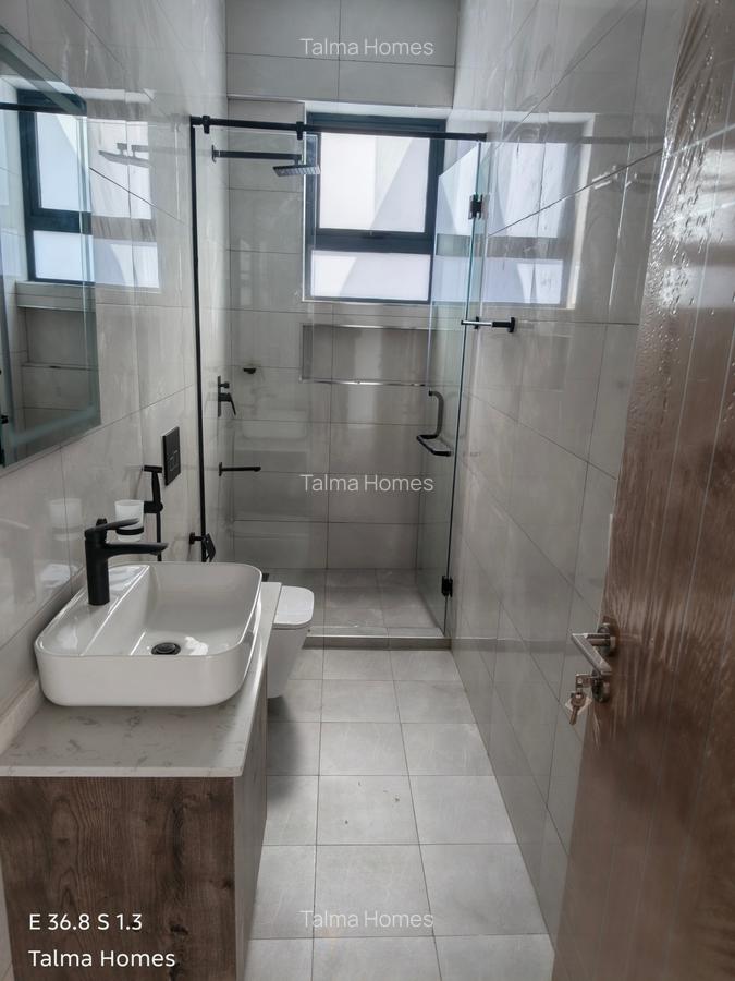 2 Bed Apartment with En Suite at Brookside - 9
