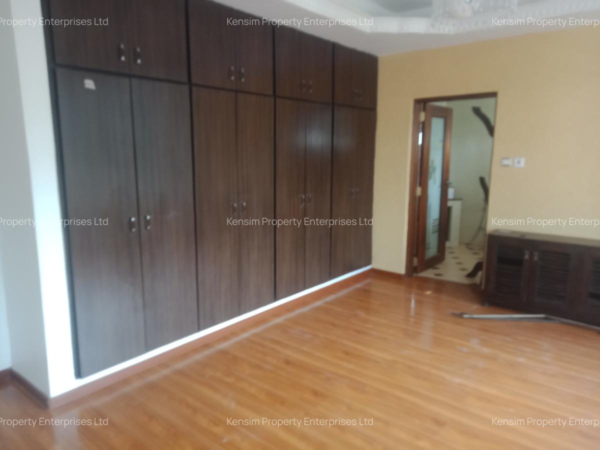 6 Bed House with En Suite in Nyari - 8