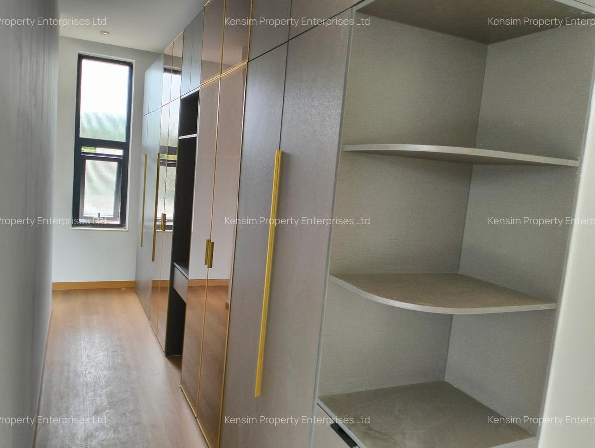 5 Bed Townhouse with En Suite in Lavington - 18
