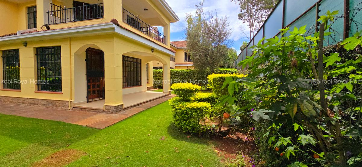 4 Bed Townhouse with En Suite at Lavington Off Convent Drive - 3
